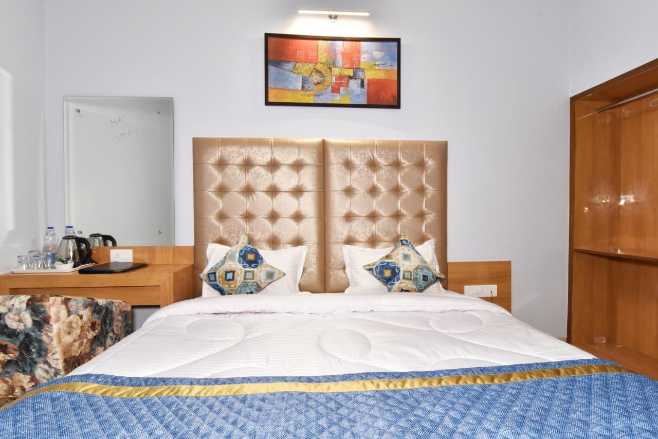 אמריצר Hotel Vacation Inn מראה חיצוני תמונה